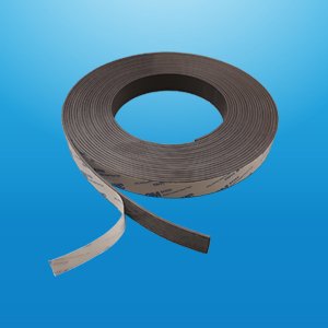 Rouleau de bande magnétique flexible pour rayonnage disponible