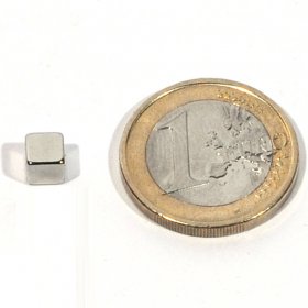 Magneti al neodimio quadrate 5 x 5 mm
