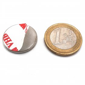 Self-adhesive magnet Ø0,79 x 0,08in