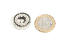 Pot neodymium magnet with hole Ø 0,79x0,18in
