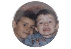 Round and Rigid Birth announcement magnet 75mm