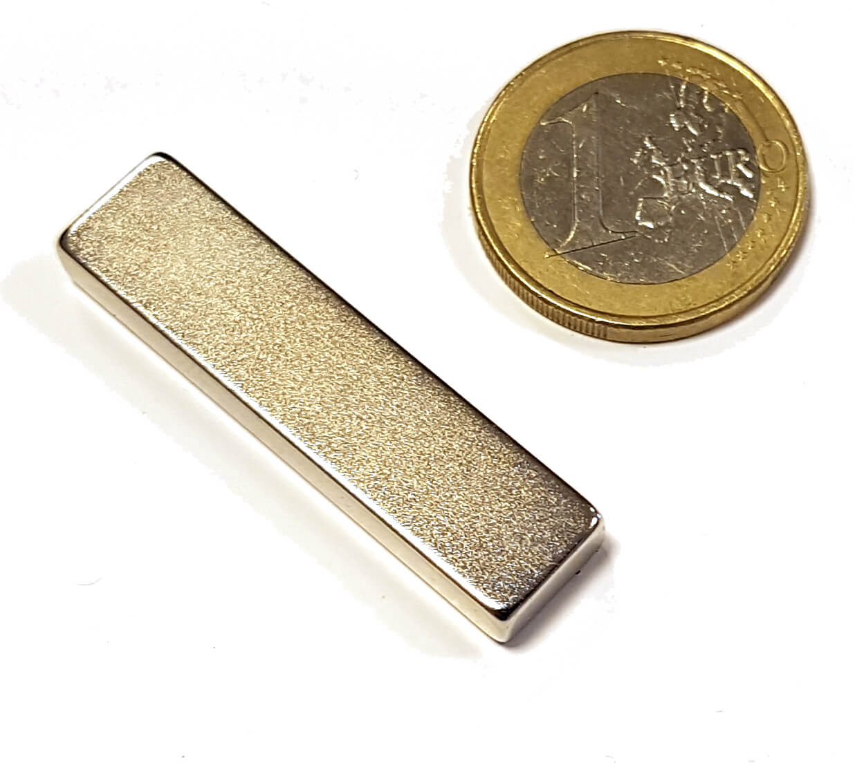 Force dadh/érence ~ 12Kg Aimant n/éodyme bloc 40 x 20 x 5mm 123-magnet