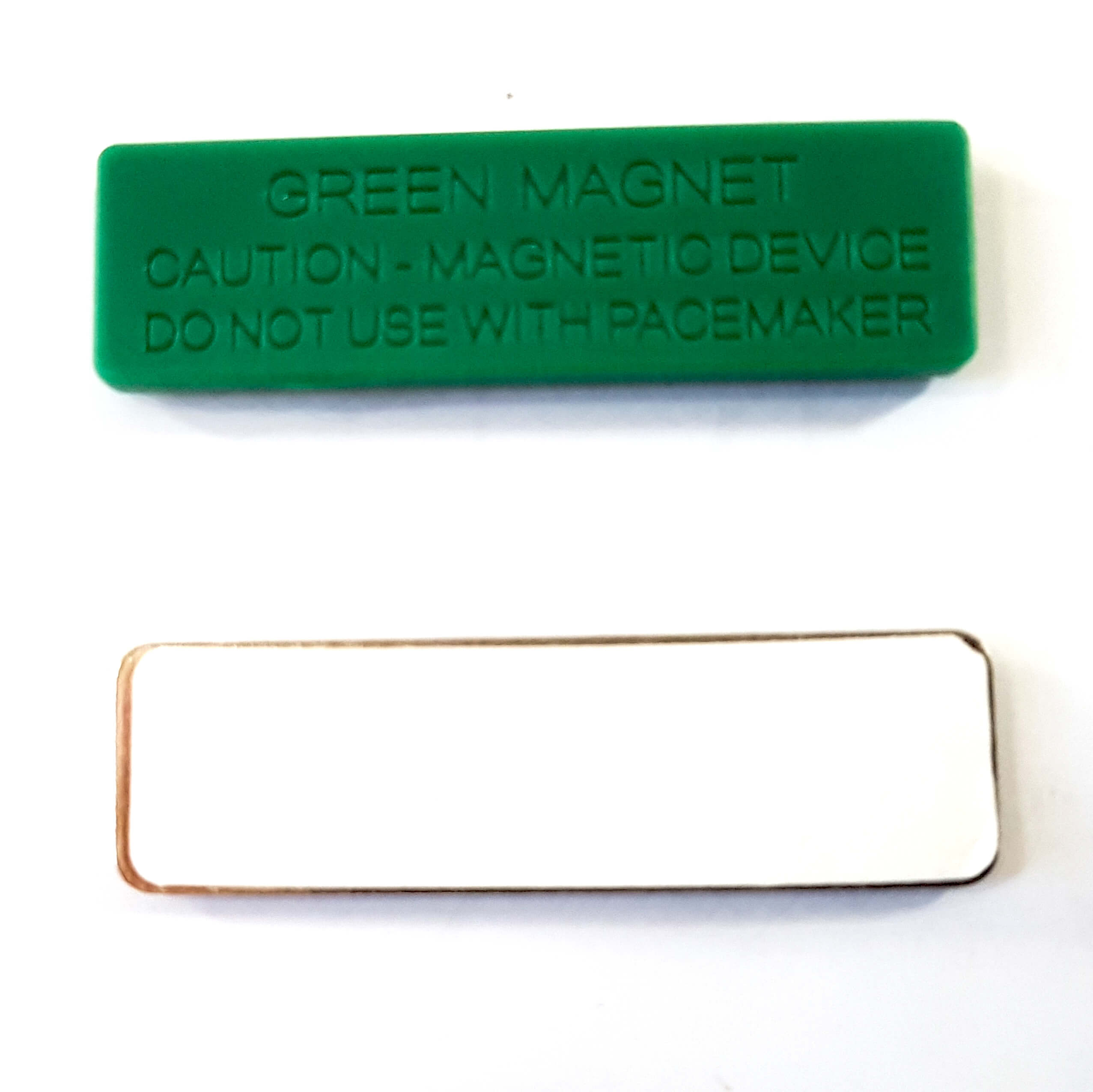 Porte badge magnétique, fixation de badge par aimants néodyme - 123 Magnet
