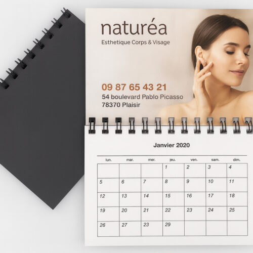 calendrier magnet personnalisé avec reliure en métal