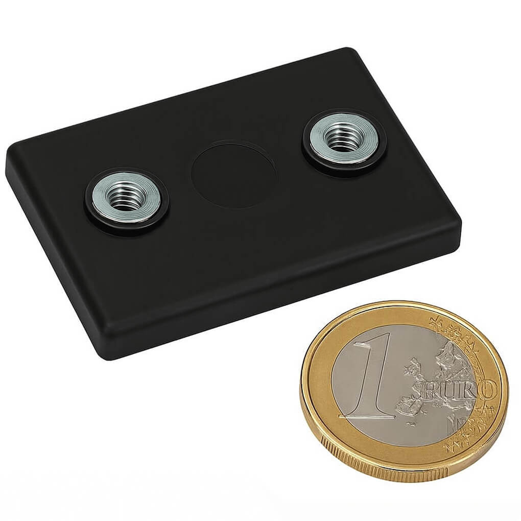 Aimant néodyme caoutchouc 43x31mm avec 2 trou fileté, puissance 14.6 kg