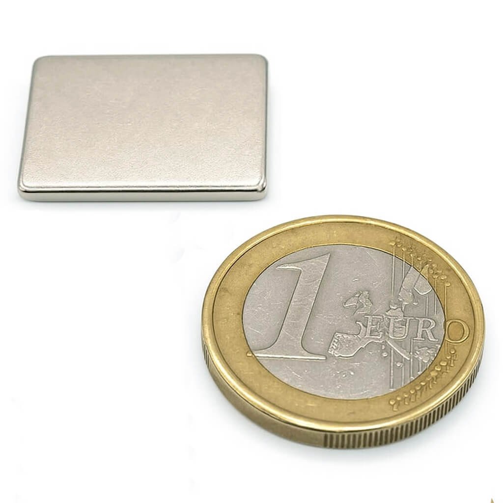 Aimant néodyme bloc 20x15x2mm, puissance 2.70kg