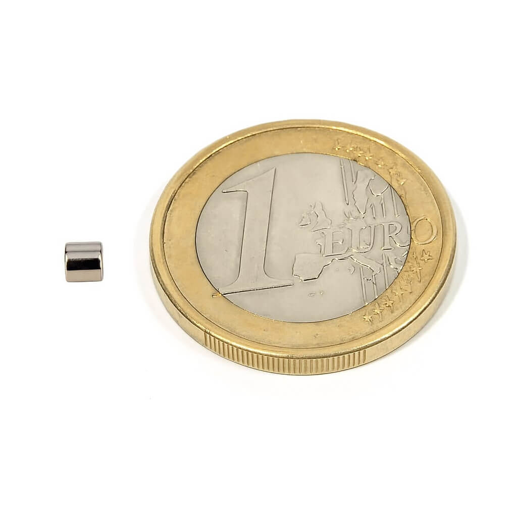 Aimant néodyme disque Ø 3x3mm, puissance 0.29kg 46 Aimant néodyme disque Ø 3x3mm, puissance 0.29kg