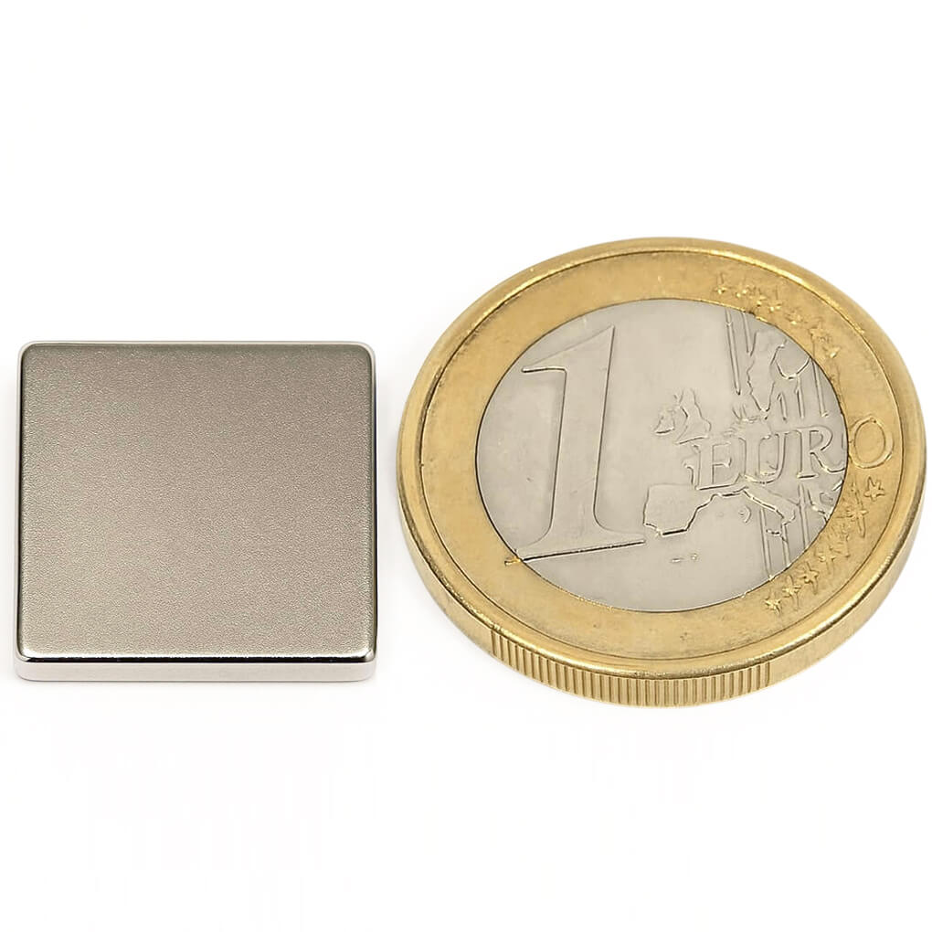 Aimant néodyme bloc 15x15x3mm, puissance 3.4kg